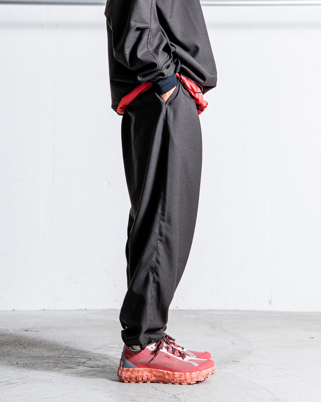 UNTRACE TPO Tapered pants _154