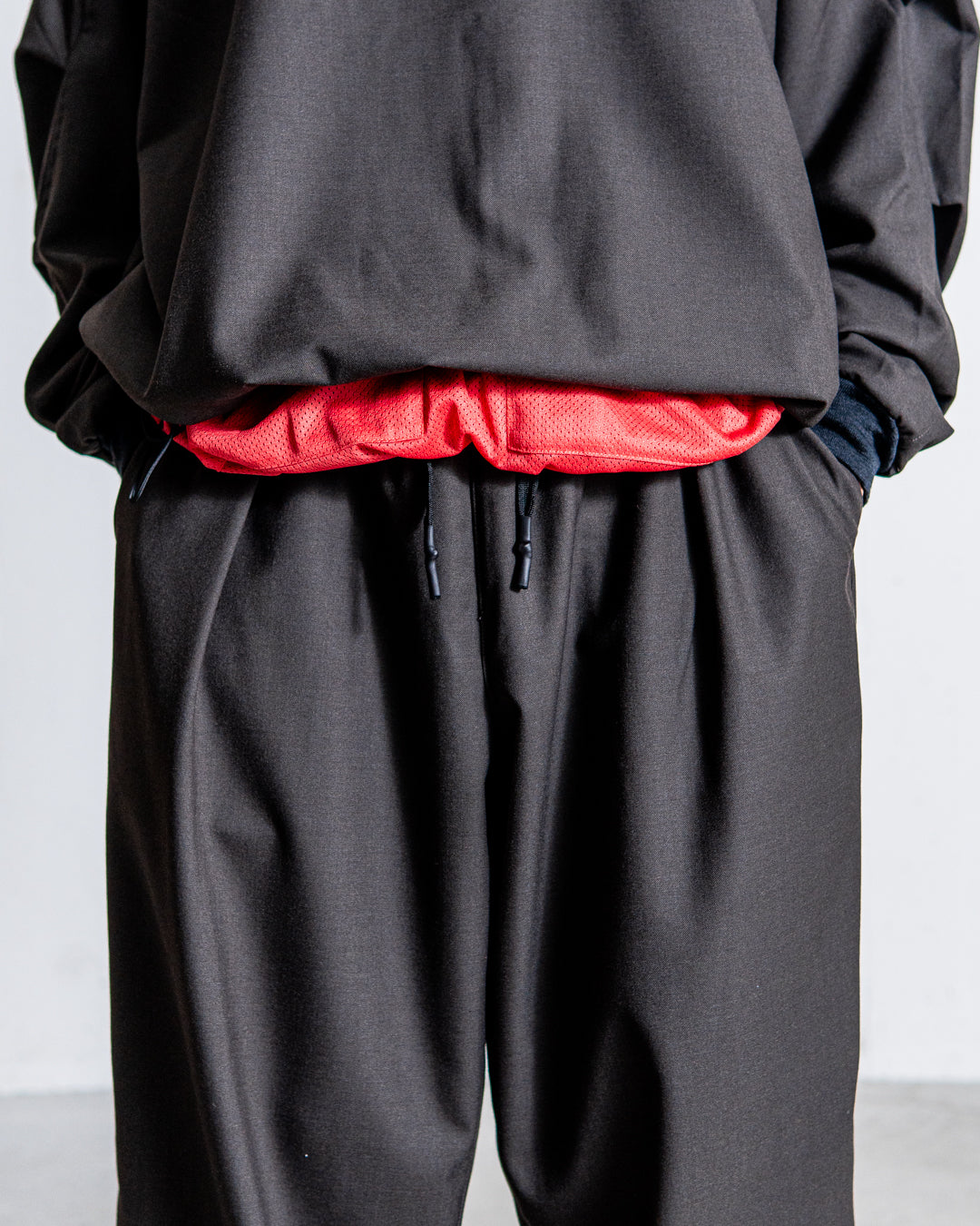 UNTRACE TPO Tapered pants _154
