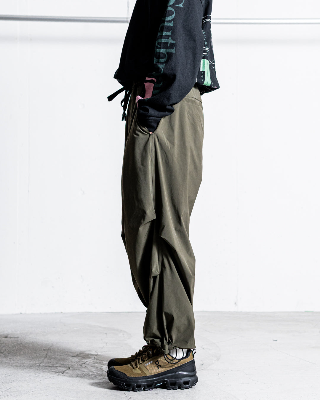 UNTRACE Back tuck flight pants _163