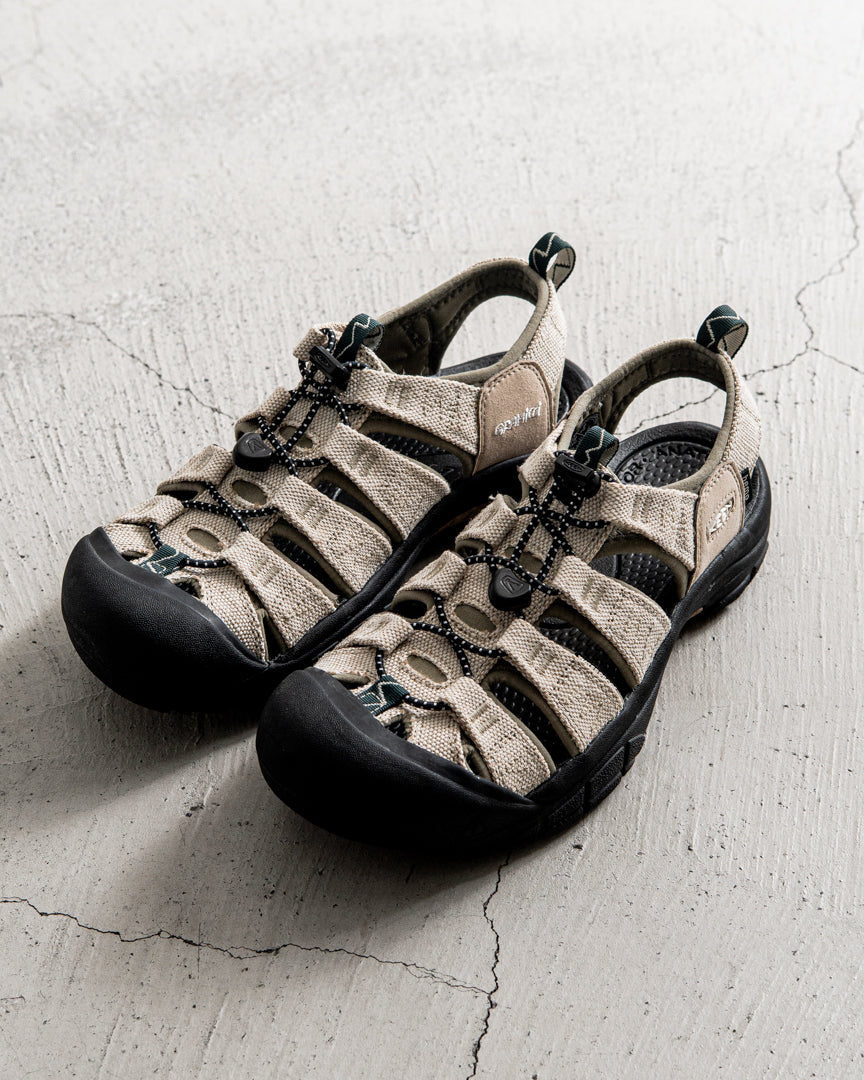 【collaboration】GRAMICCI × KEEN Newport Retro Sandal