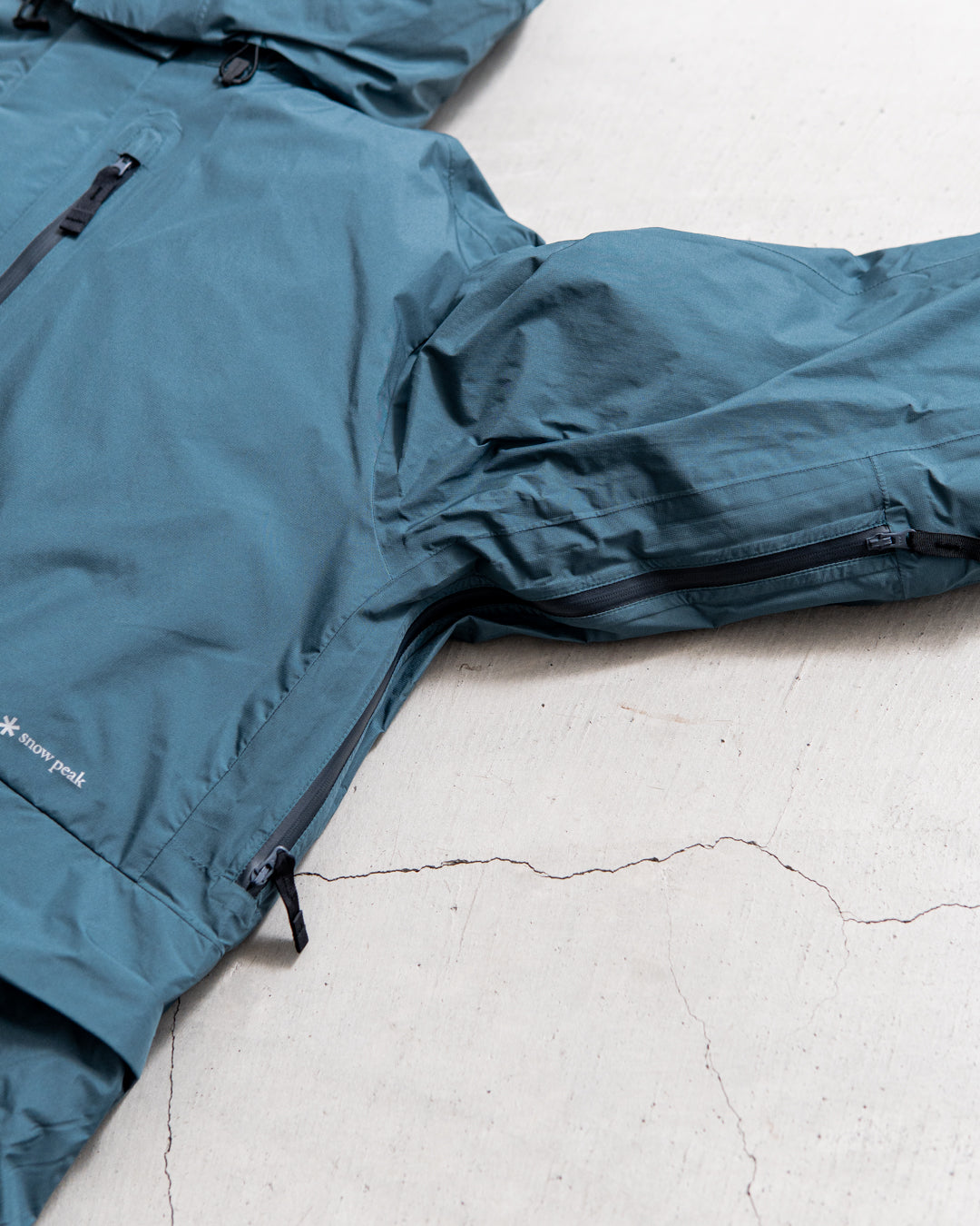 snow peak GORE-TEX Weatherproof Down Jacket
