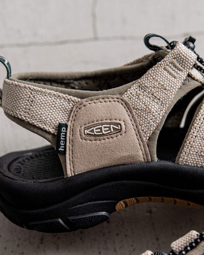 【collaboration】GRAMICCI × KEEN Newport Retro Sandal