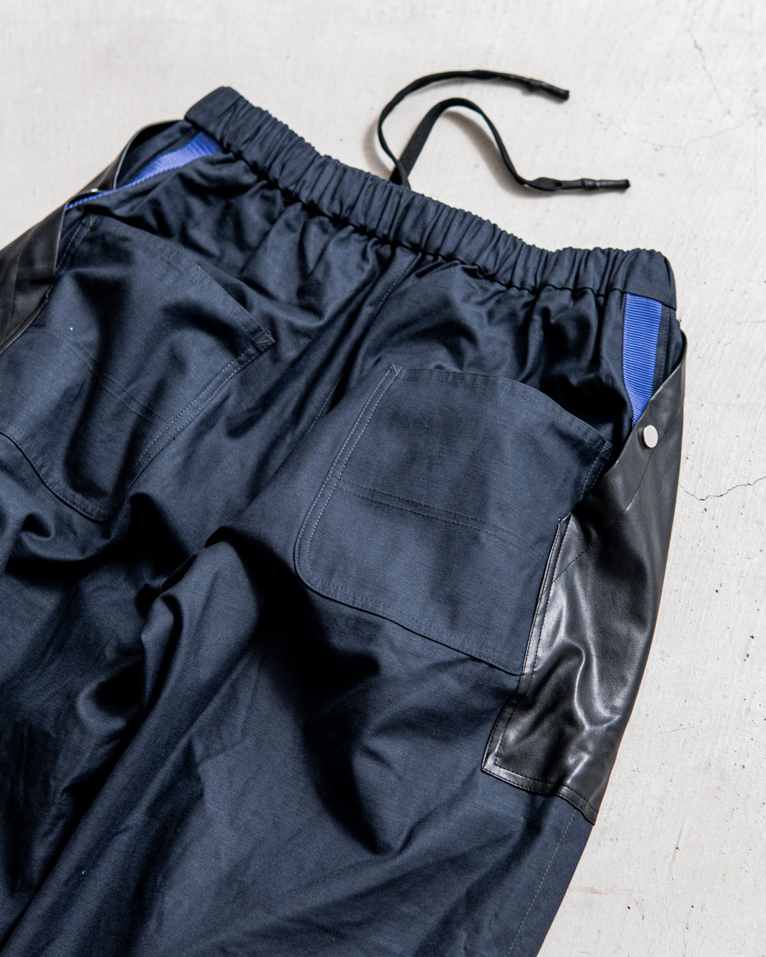 UNTRACE Leather patch baker pants _190
