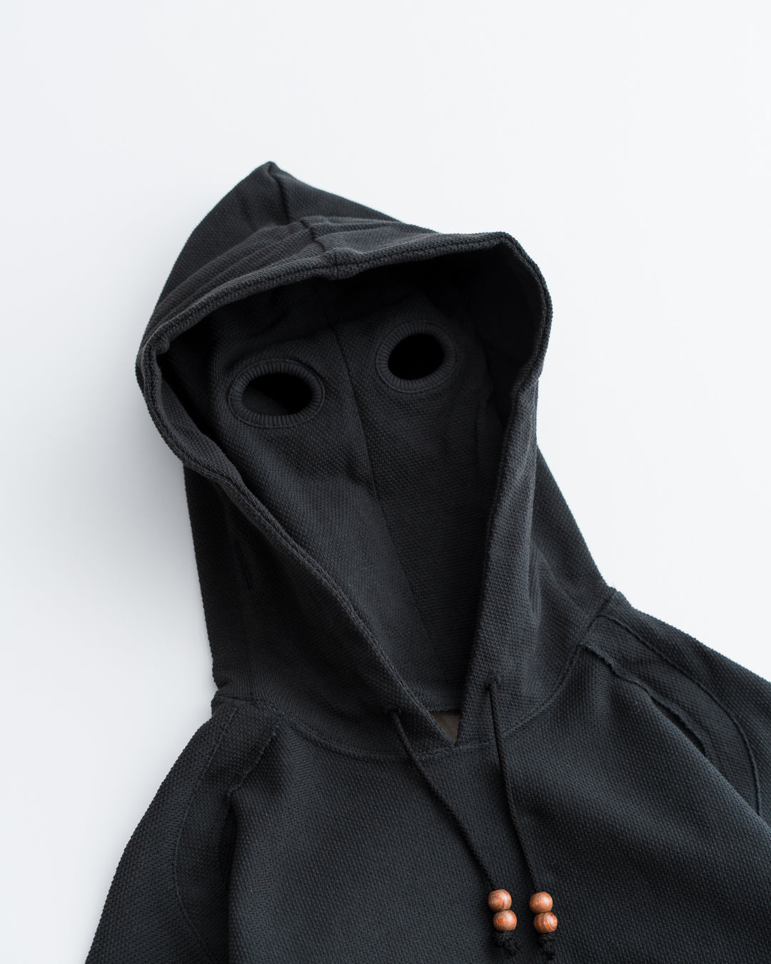 JIAN YE ORBIT MASK HOOD