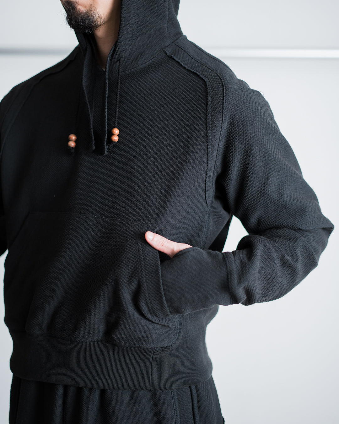 JIAN YE ORBIT MASK HOOD