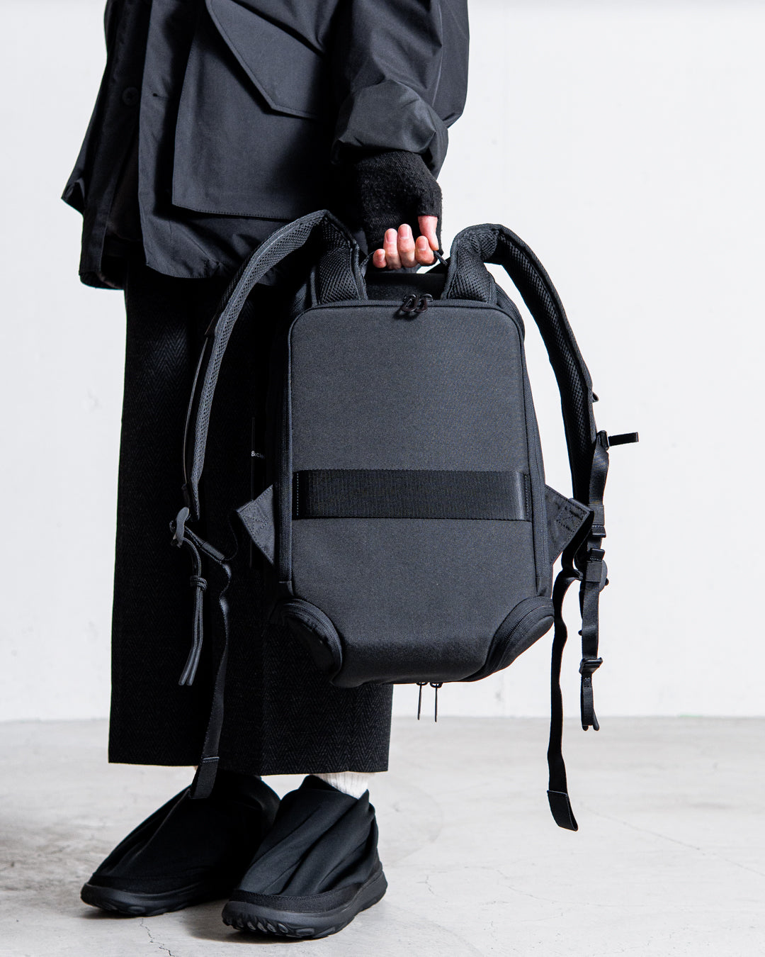 cote&ciel AVON ECOYARN BLACK