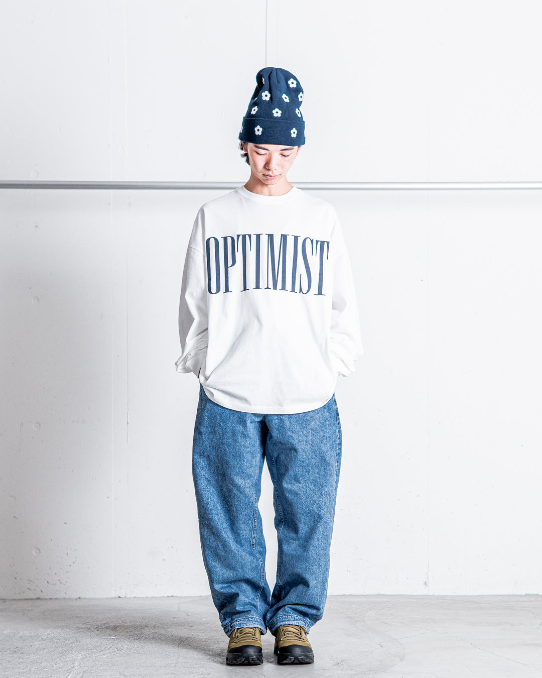 UNTRACE DENIM STRAIGHT PANTS BLEACH