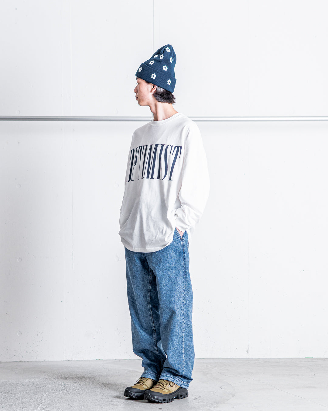 UNTRACE DENIM STRAIGHT PANTS BLEACH