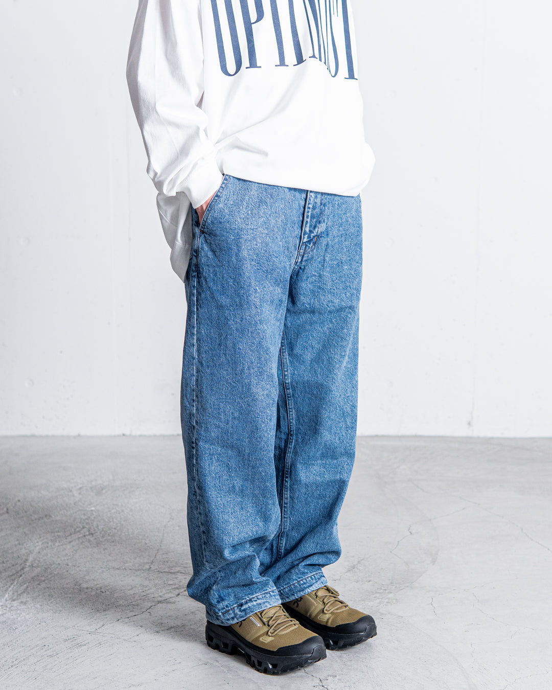 UNTRACE DENIM STRAIGHT PANTS BLEACH
