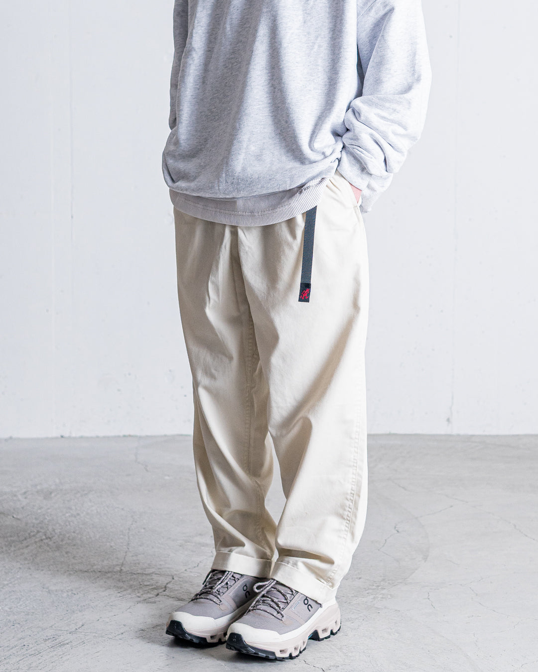 Gramicci TWILL TUCK TAPERD PANT