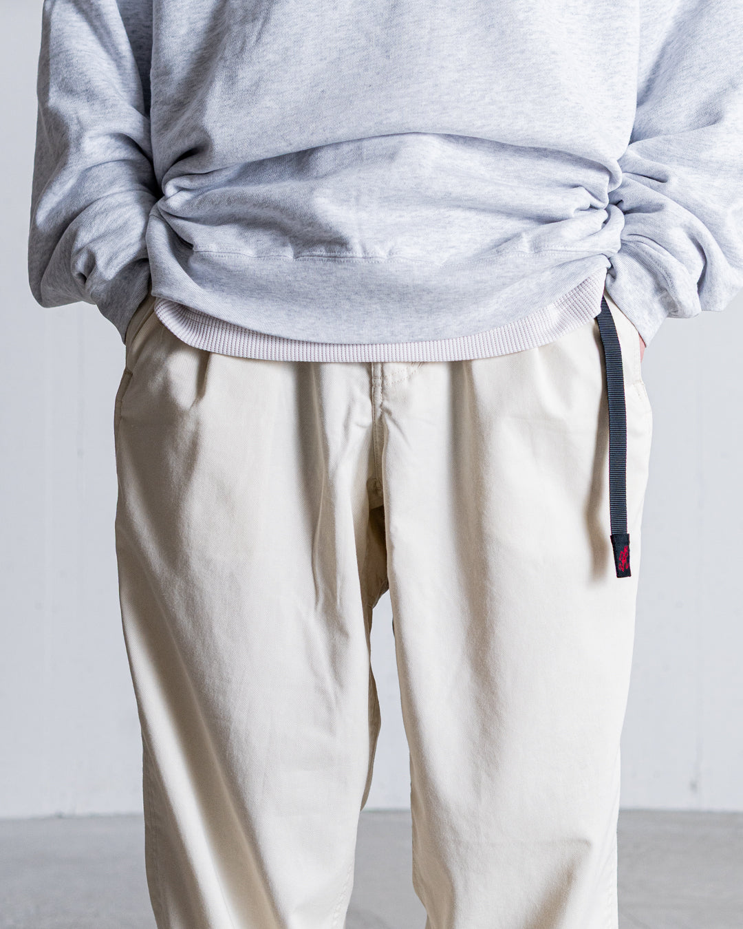 Gramicci TWILL TUCK TAPERD PANT