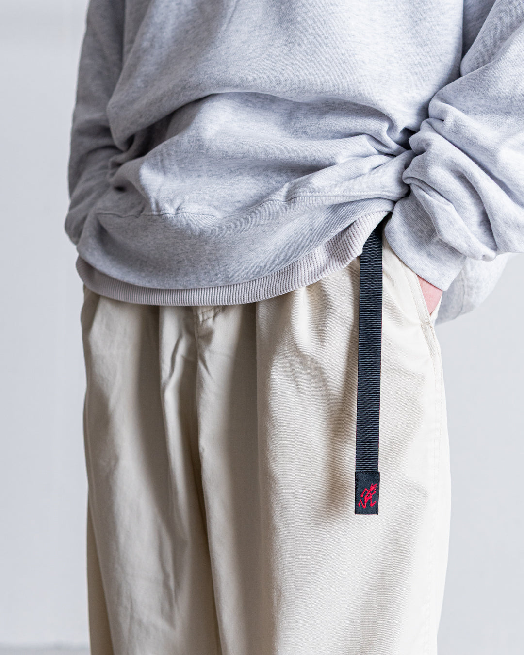 【Japan limited】Gramicci TWILL TUCK TAPERD PANT