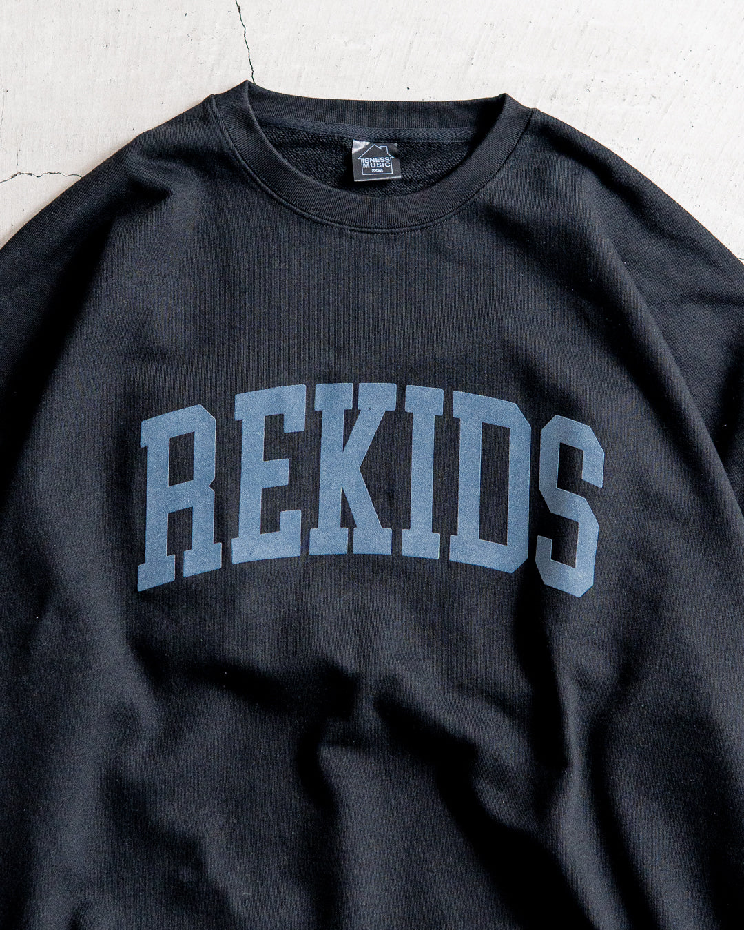 【Special Edition】ISNESS MUSIC × REKIDS REKIDS SWEAT