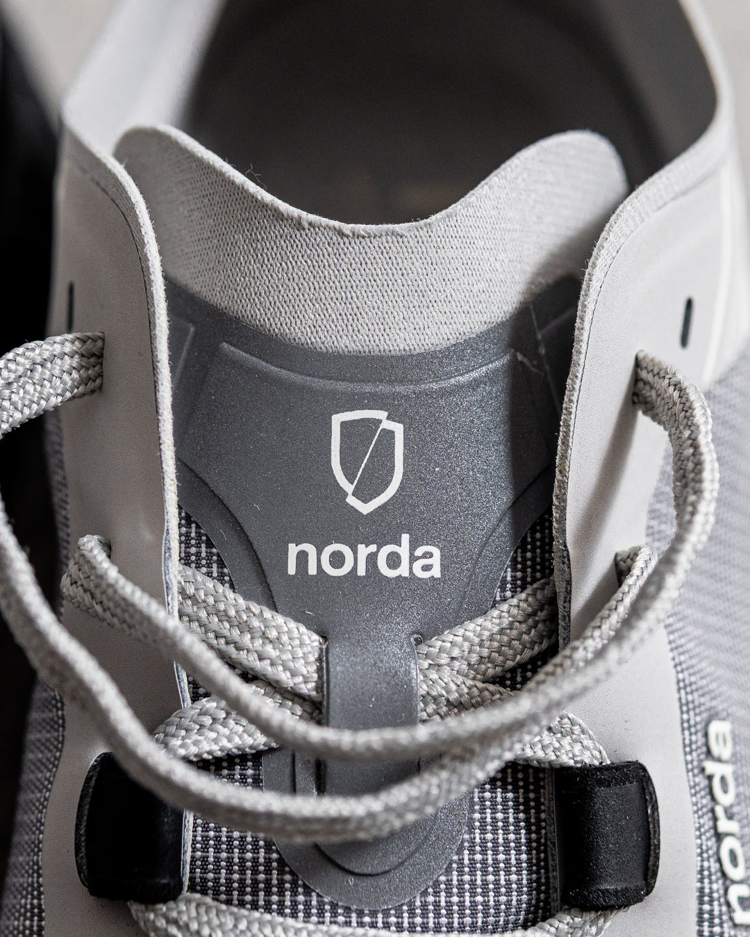 norda 001A Pewter