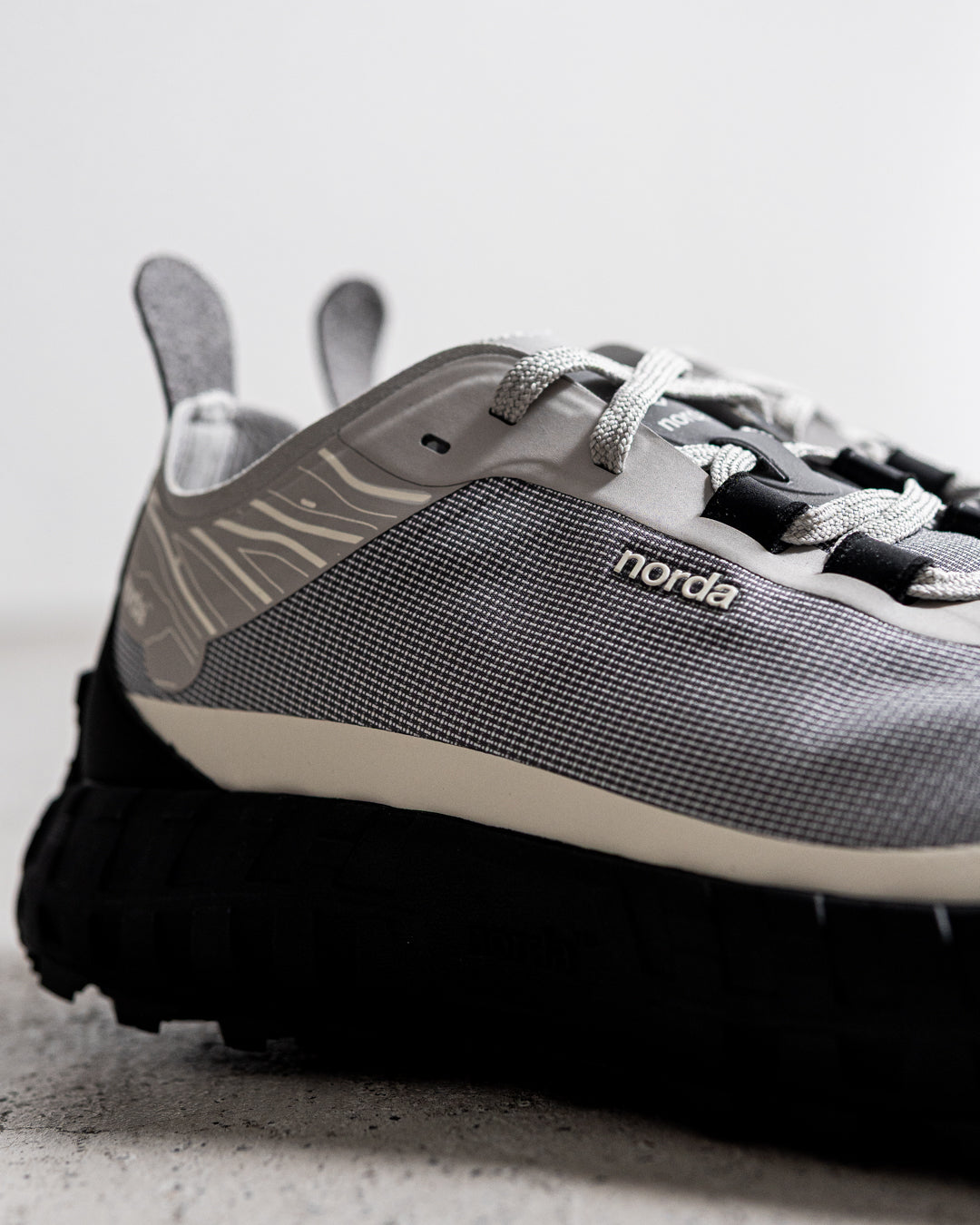 norda 001A Pewter
