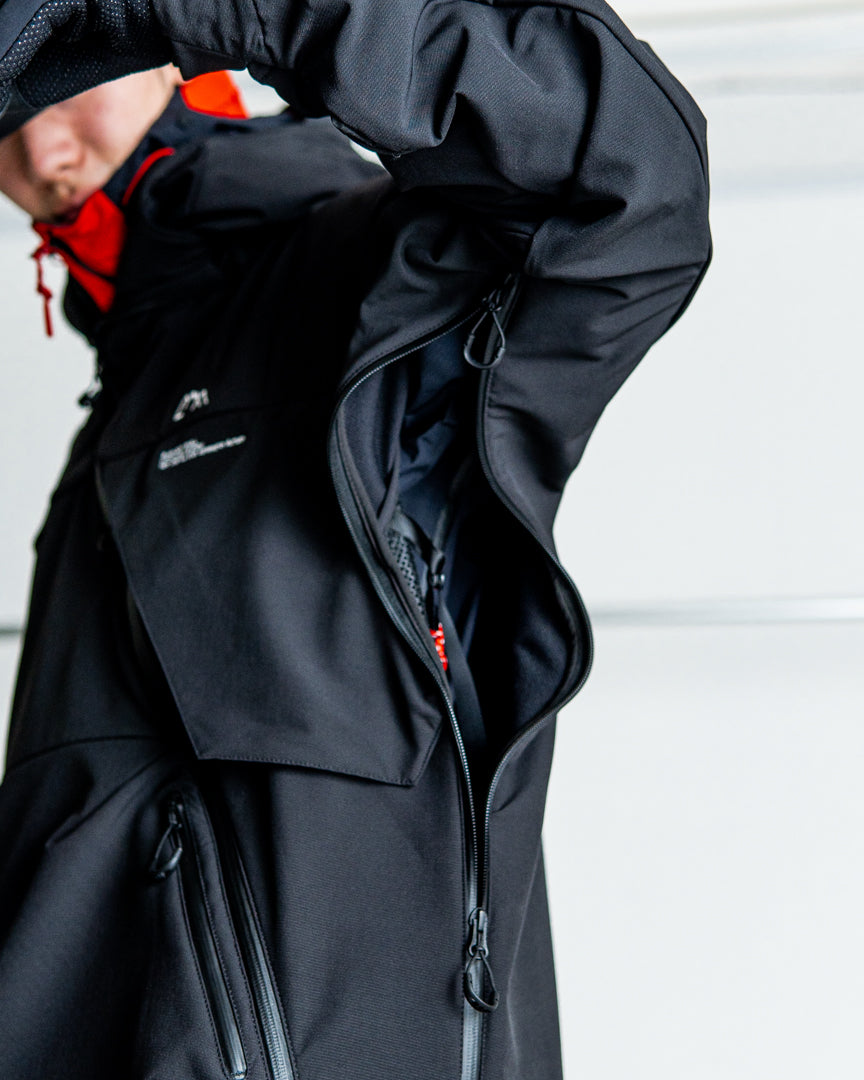 CMF OUTDOOR GARMENT SLASH SOFT SHELL