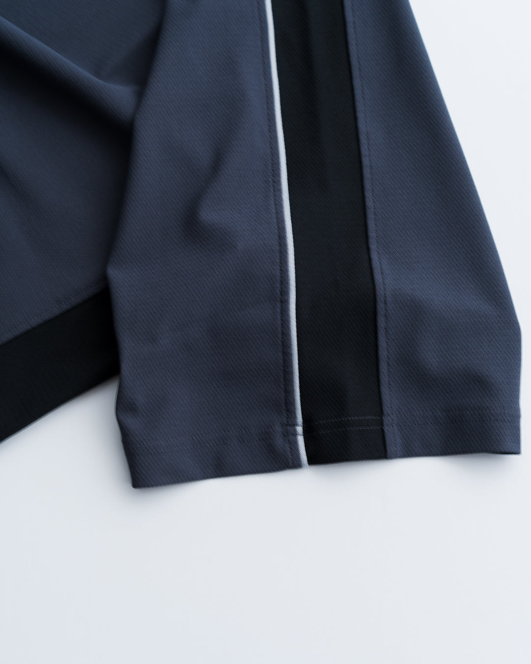 COMFORTABLE REASON Shift The Focus Mesh Tee