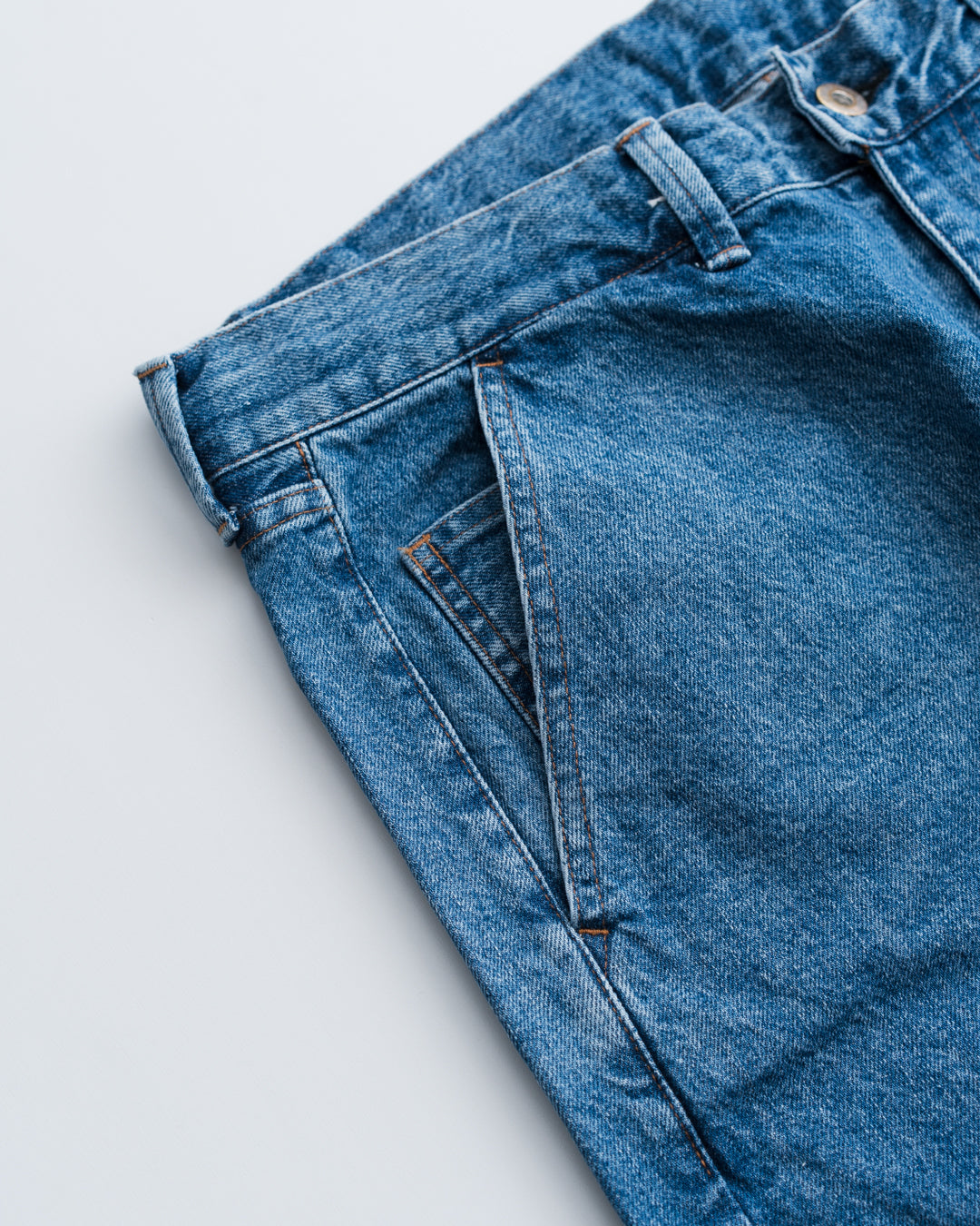UNTRACE DENIM STRAIGHT PANTS BLEACH