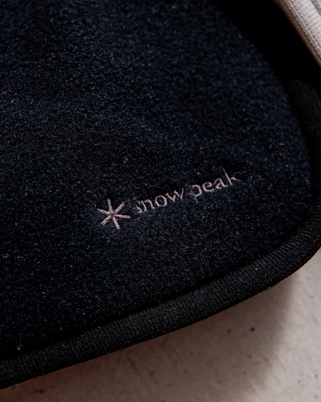 snow peak Water-Repellent Fleece Stole