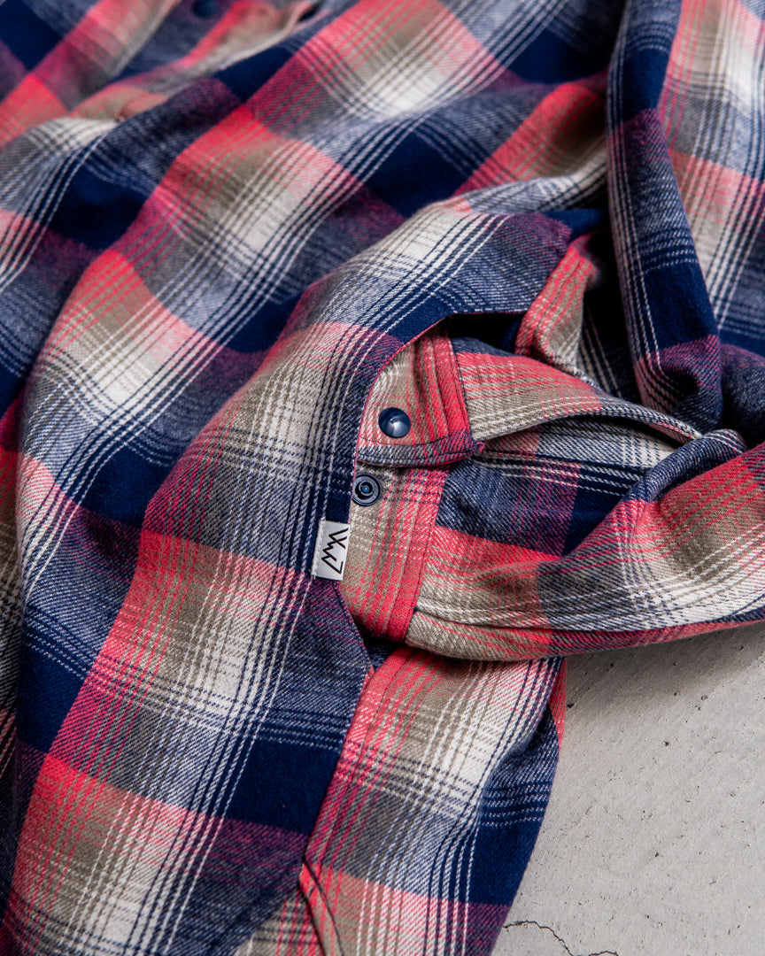【RESTOCK】CMF OUTDOOR GARMENT NEL SHIRTS