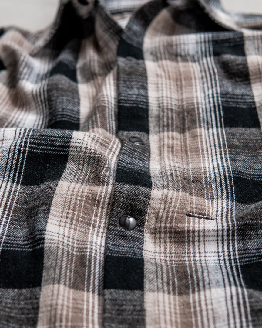 【RESTOCK】CMF OUTDOOR GARMENT NEL SHIRTS