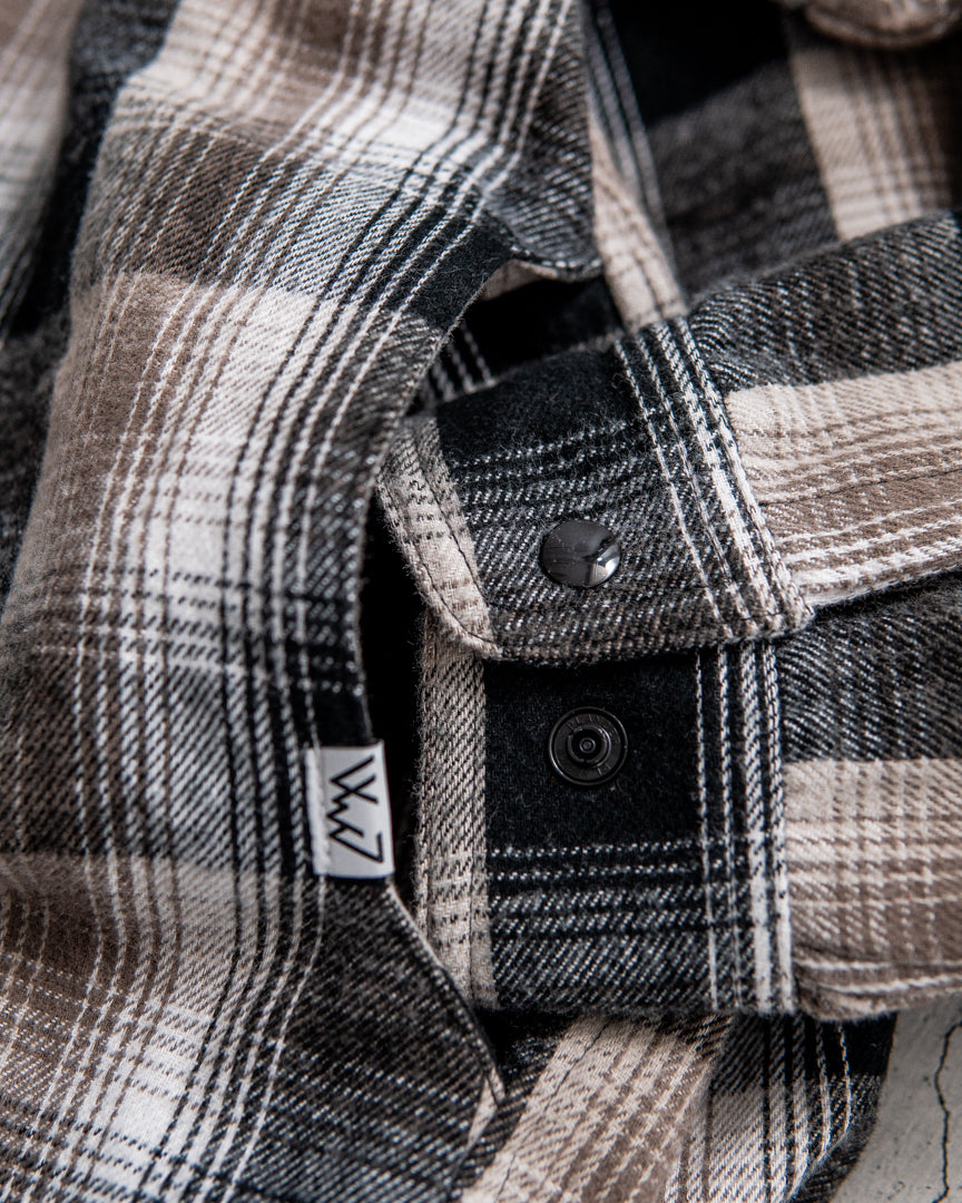 【RESTOCK】CMF OUTDOOR GARMENT NEL SHIRTS