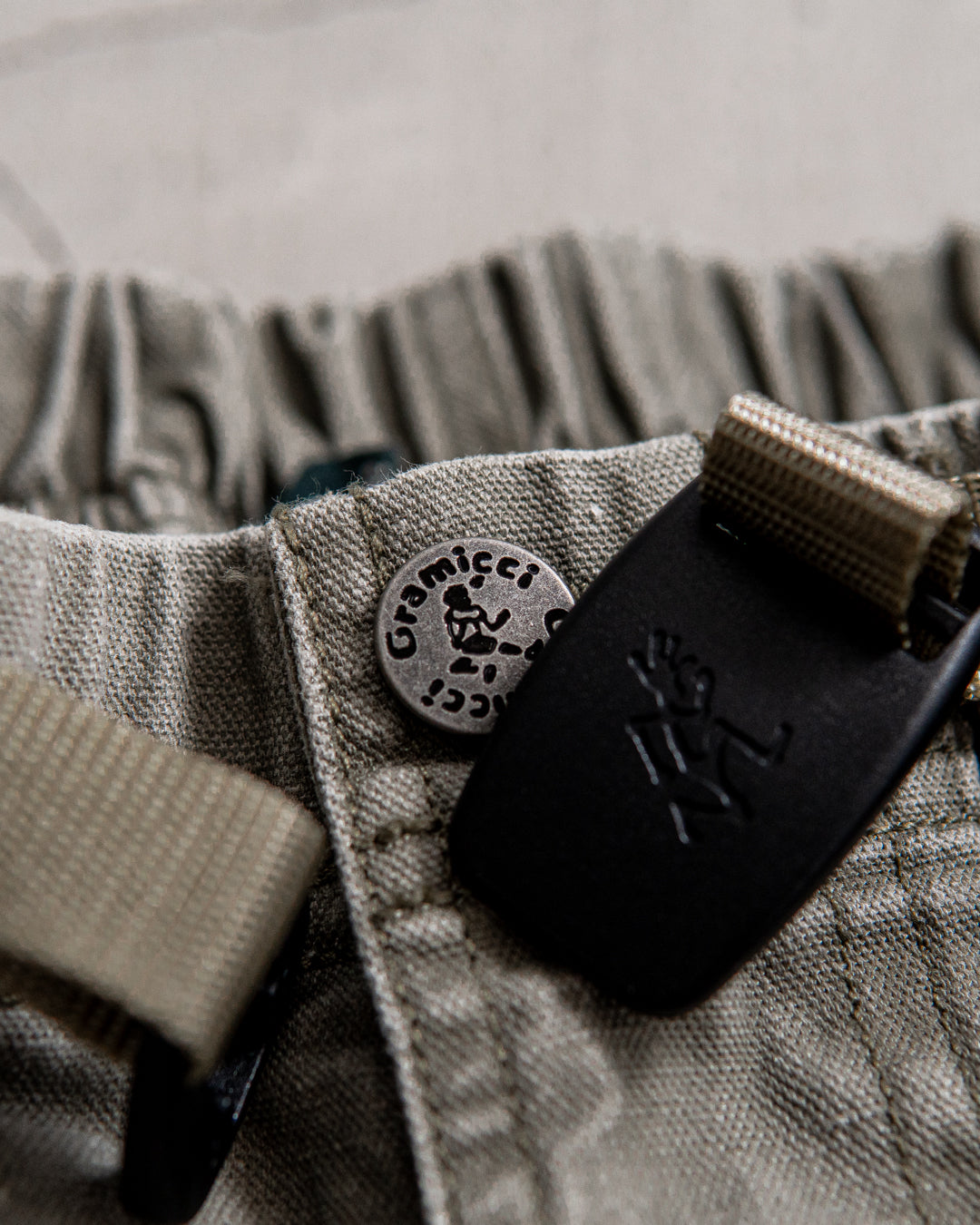 【Japan limited】GRAMICCI CANVAS OUTBACK SHORT