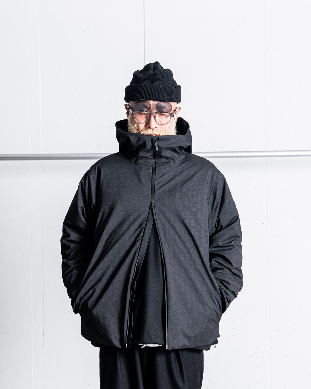 【limited】HUNTING WORLD CRAFTED BY DESCENTE.LAB ALTERNATELY WAVE DOWN HOODED JACKET