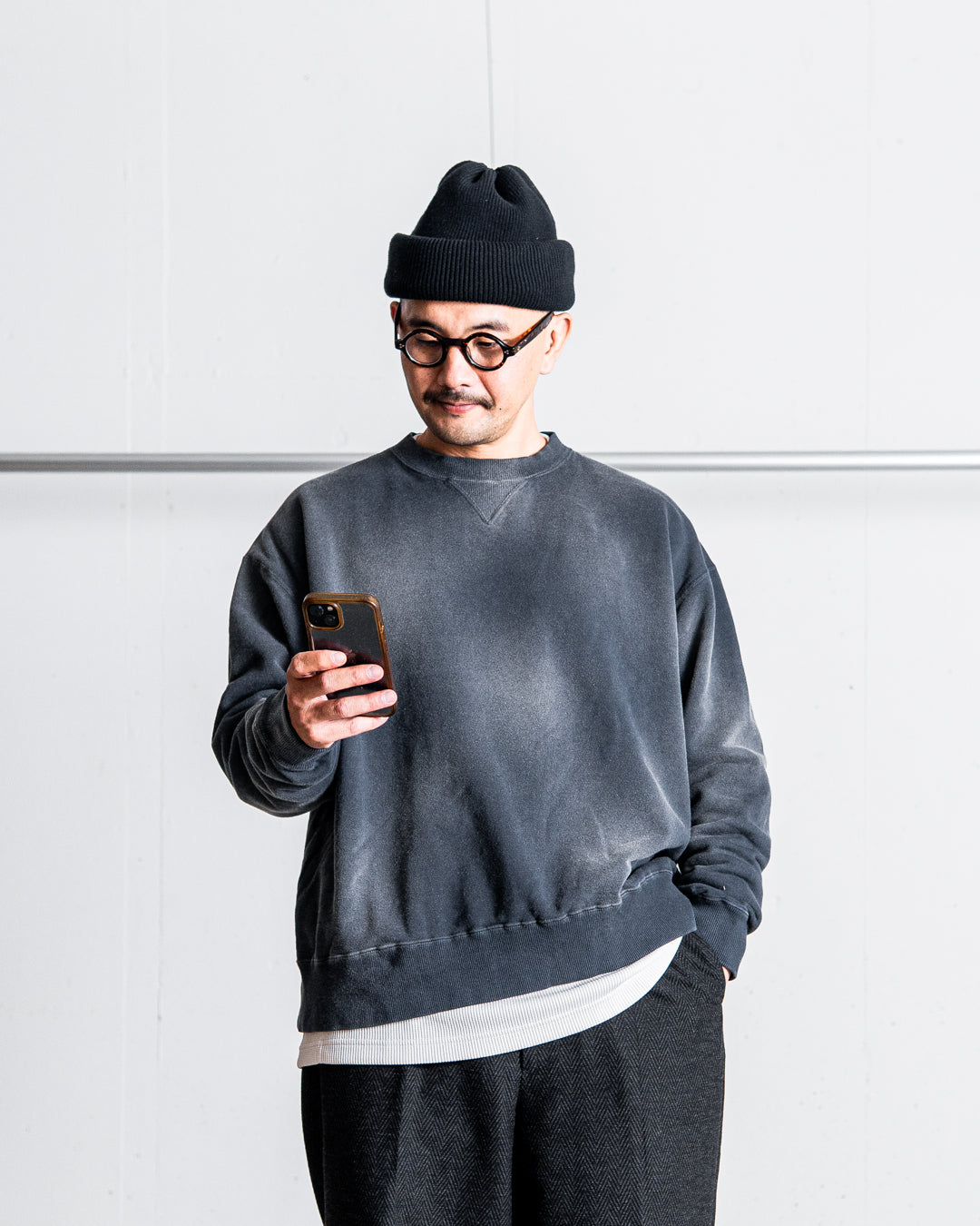 INTERIM VINTAGE FADE BOTH V-GAZETTE SWEAT SHIRT