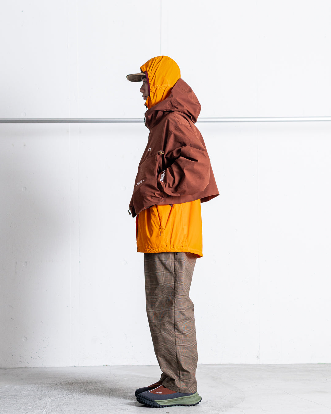 CMF OUTDOOR GARMENT WEIRD SHORT SHELL COEXIST