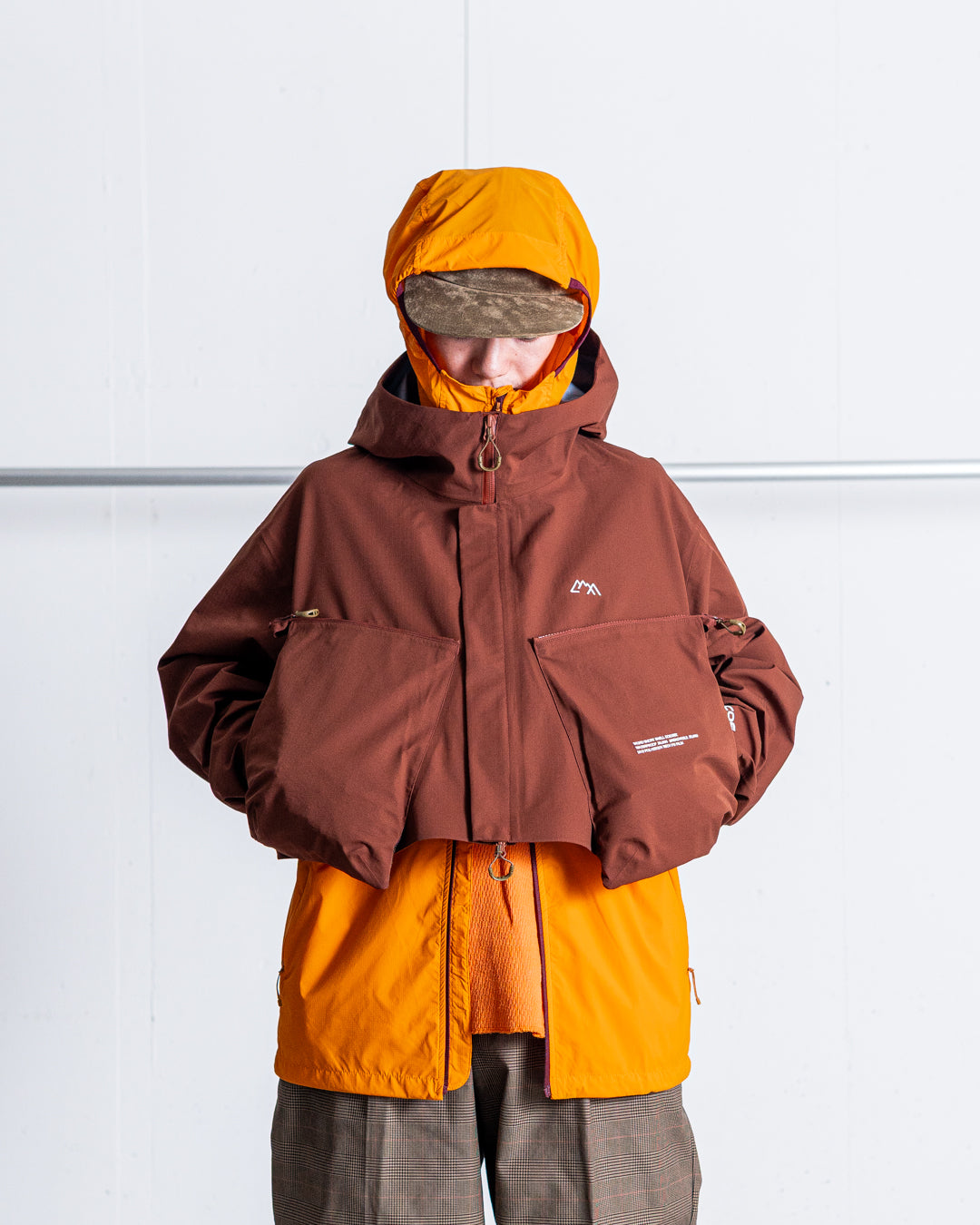 CMF OUTDOOR GARMENT WEIRD SHORT SHELL COEXIST
