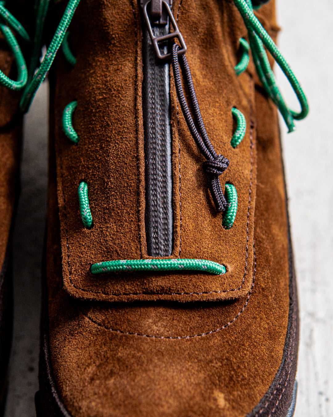 【collaboration】is-ness × SUICOKE FLOW-MID SHOES