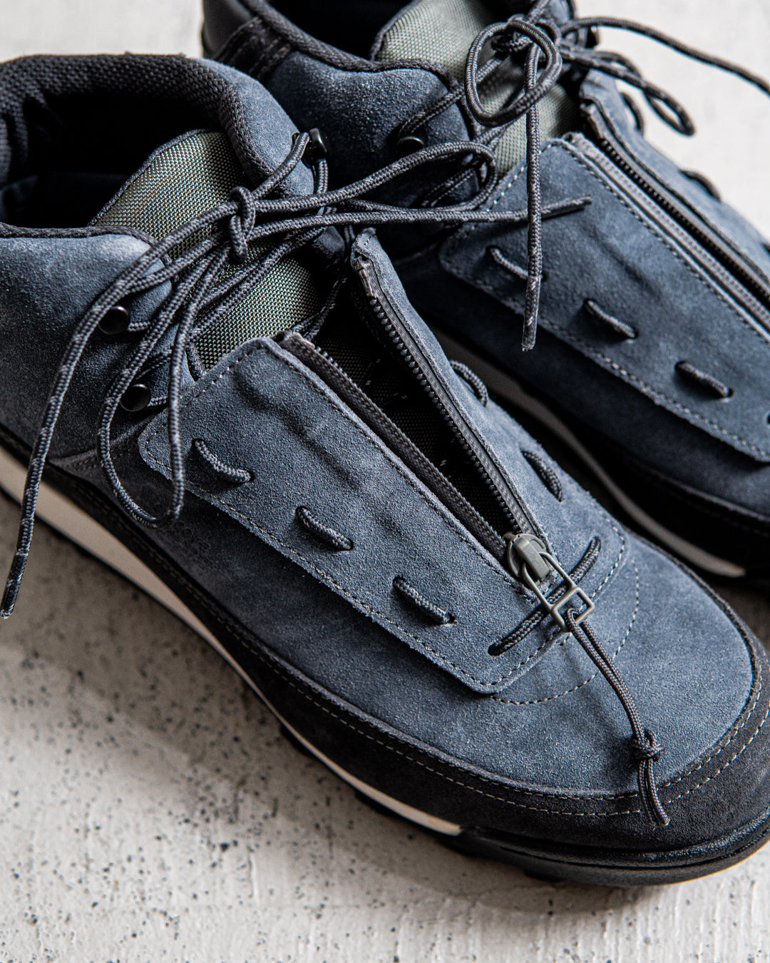 【collaboration】is-ness × SUICOKE FLOW-MID SHOES