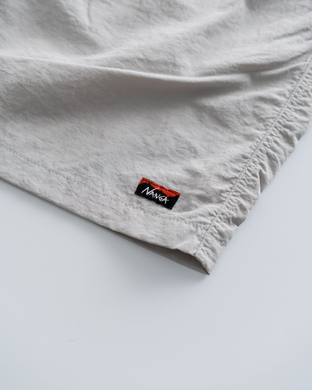 NANGA NYLON TUSSER EASY SHORTS