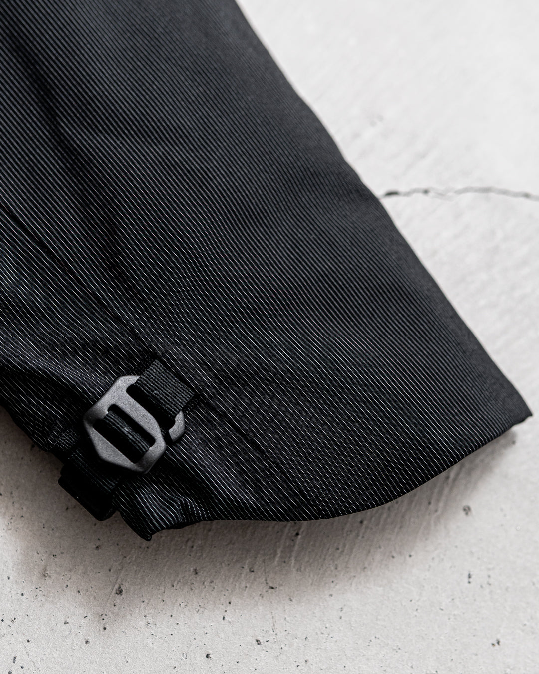 【limited】HUNTING WORLD CRAFTED BY DESCENTE.LAB ALTERNATELY WAVE DOWN HOODED JACKET