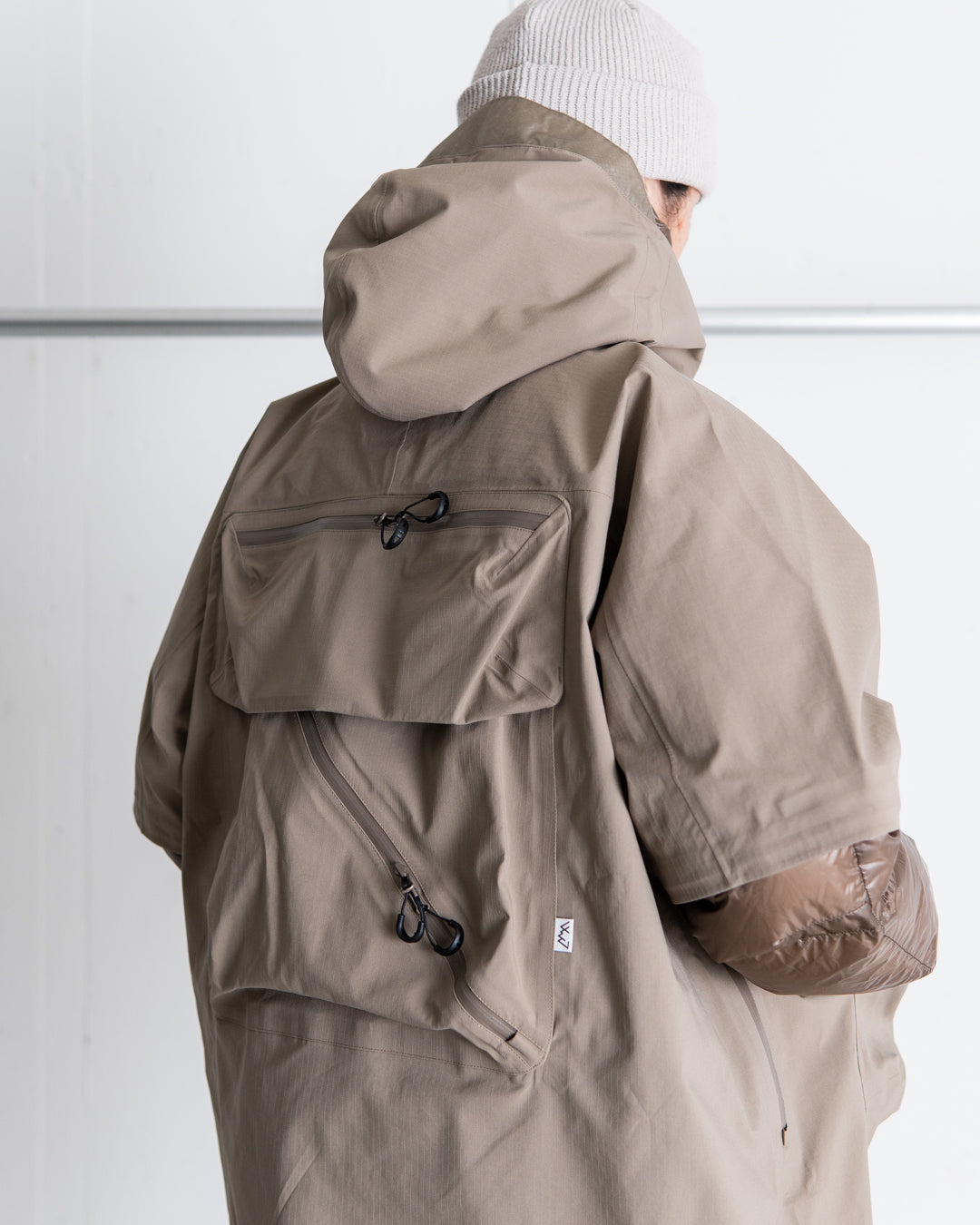 CMF OUTDOOR GARMENT GUIDE SHELL COEXIST