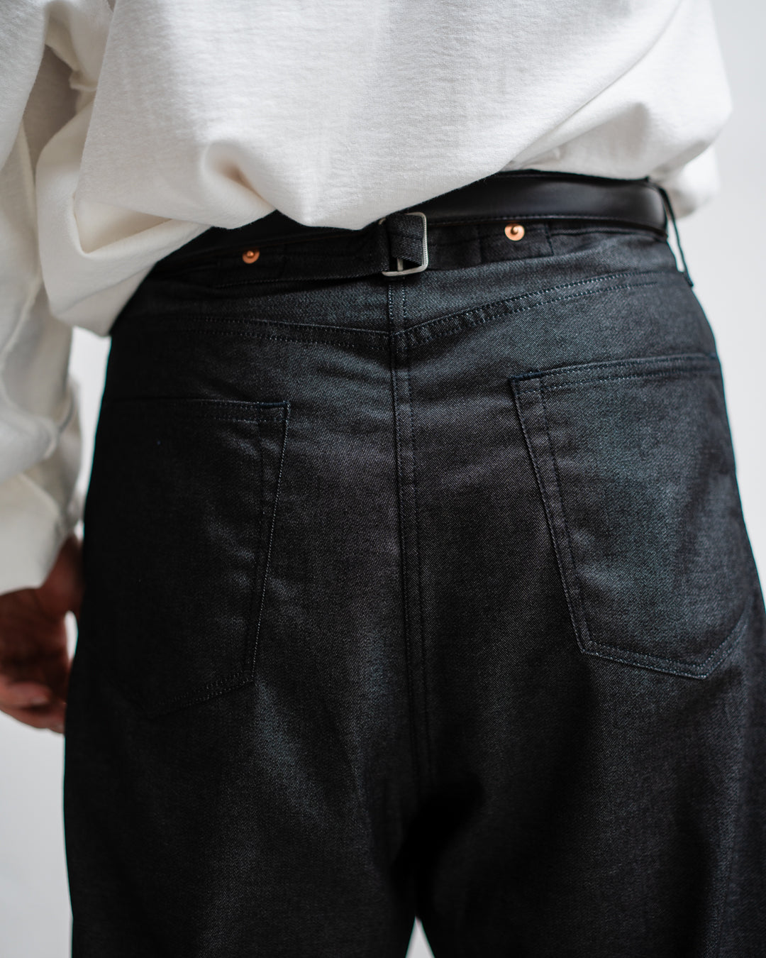 FOUNDOUR COLOR DENIM PANTS