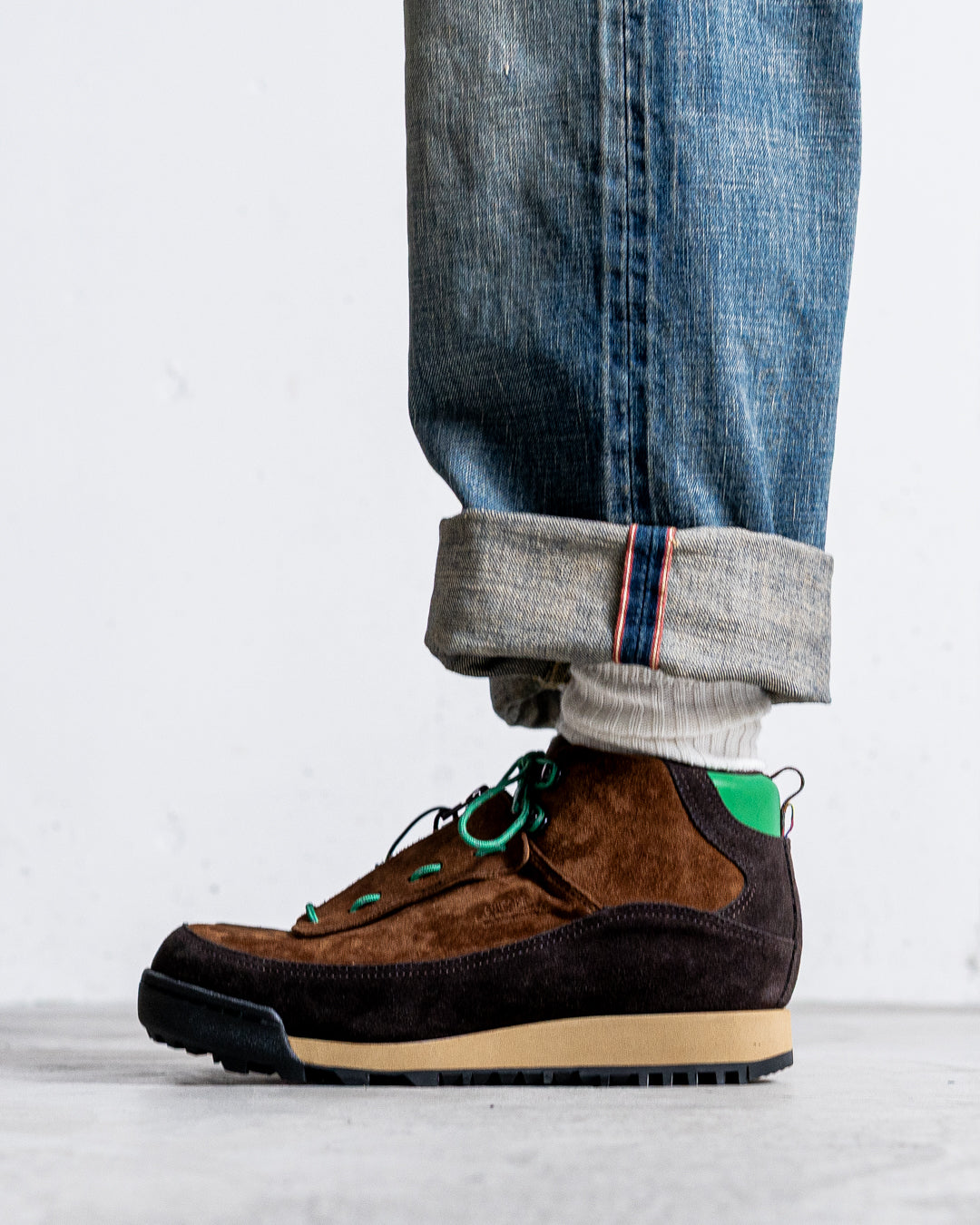 【collaboration】is-ness × SUICOKE FLOW-MID SHOES