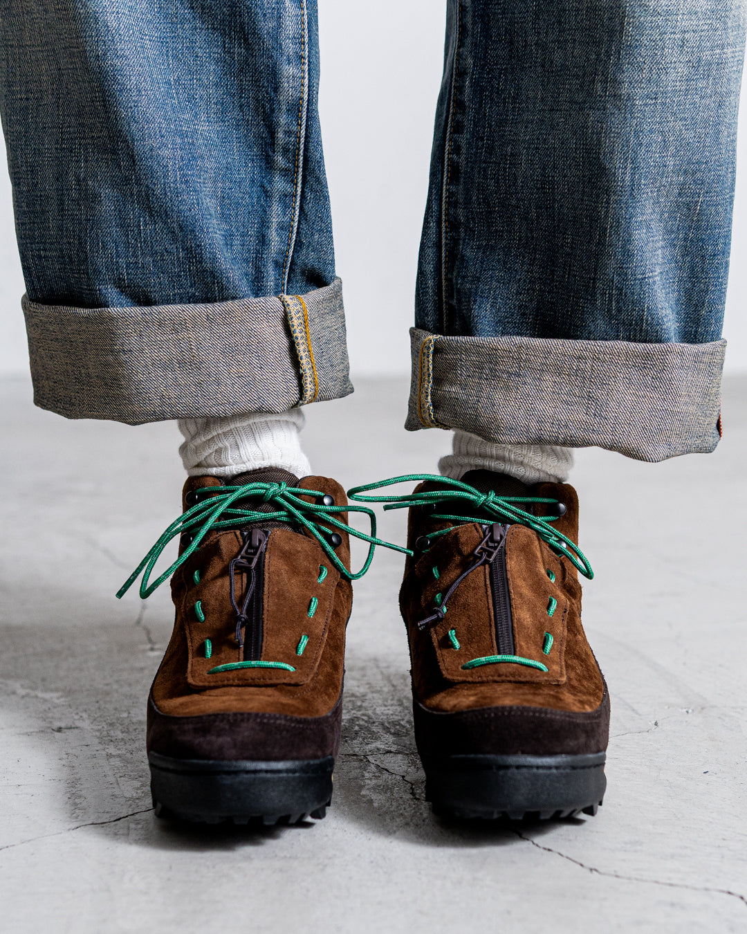 【collaboration】is-ness × SUICOKE FLOW-MID SHOES