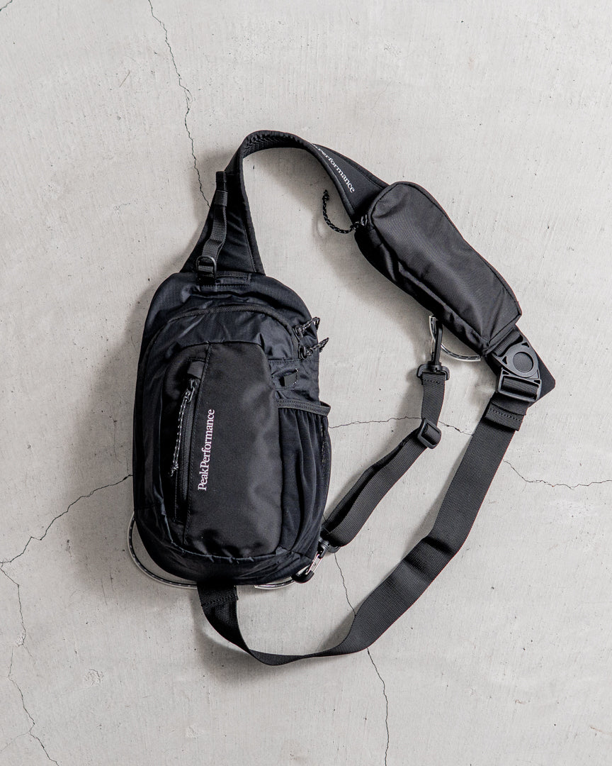 Peak Performance Outdoor Slingbag