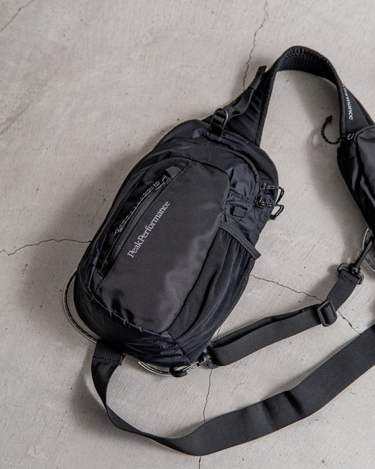 Peak Performance Outdoor Slingbag