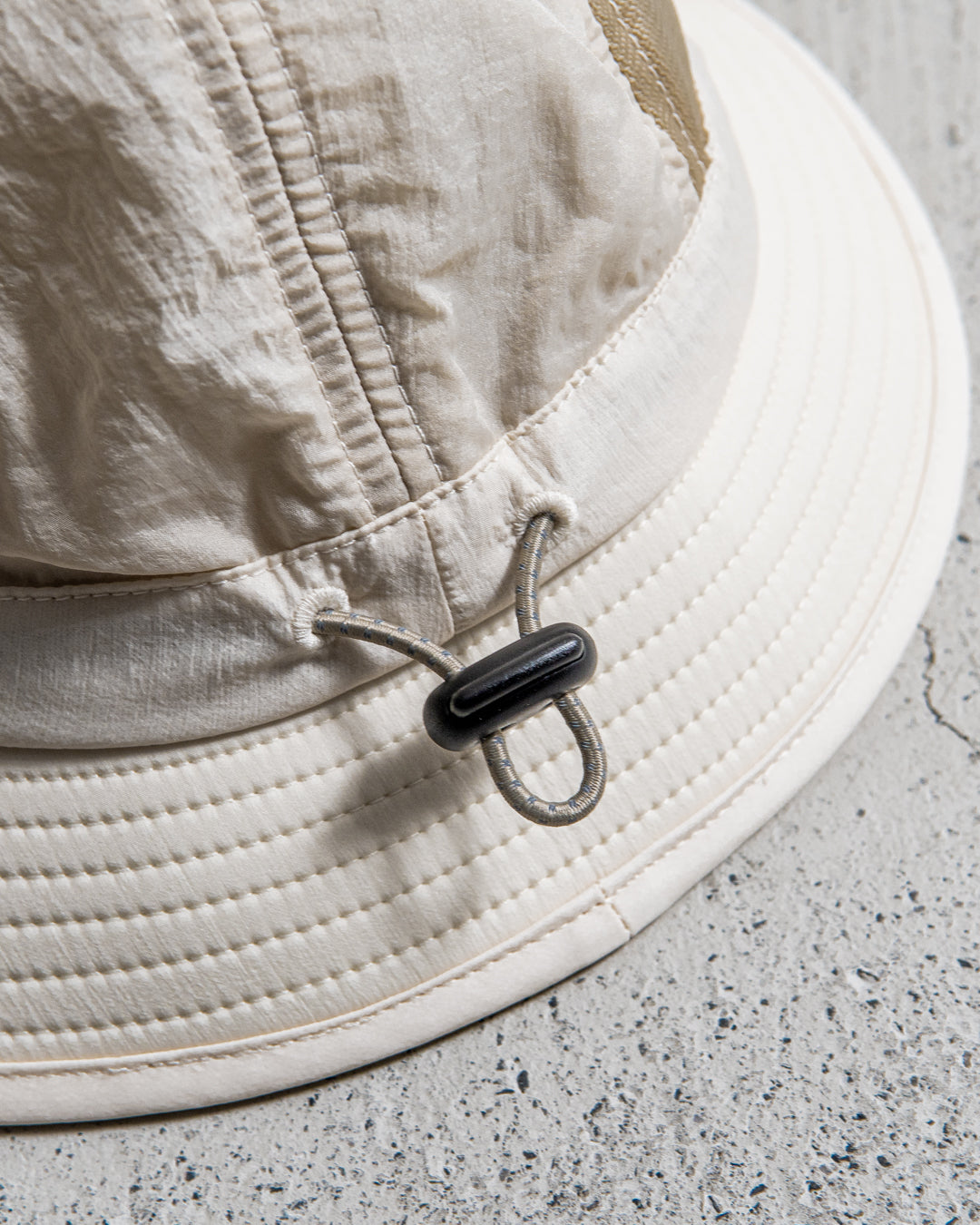 Peak Performance Bucket Hat