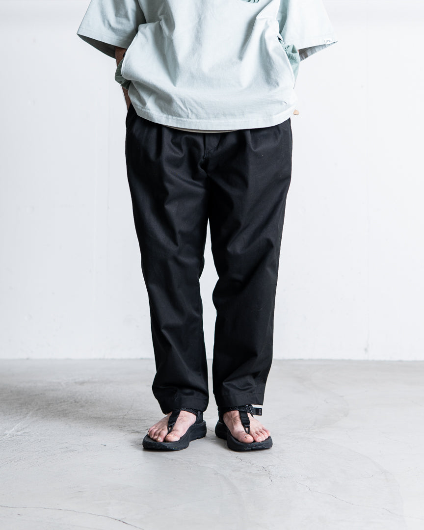 refomed FORMAN TUCK PANTS