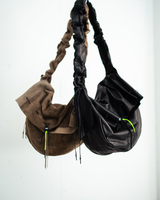 B:TOGETHER BIG KINCHAKU LEATHER