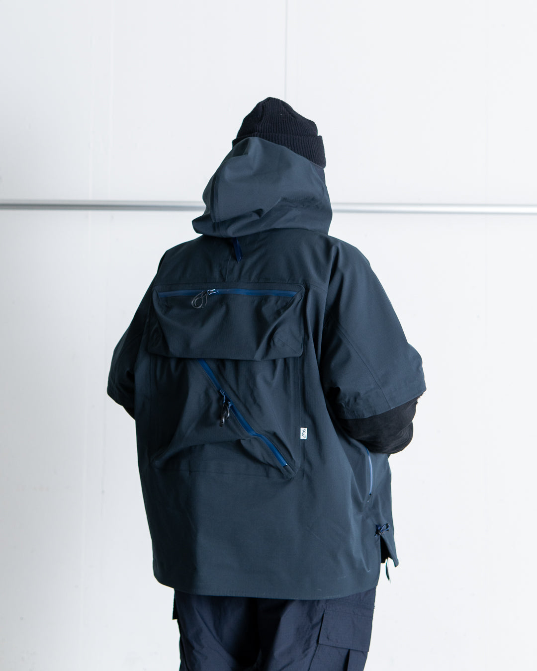 CMF OUTDOOR GARMENT GUIDE SHELL COEXIST