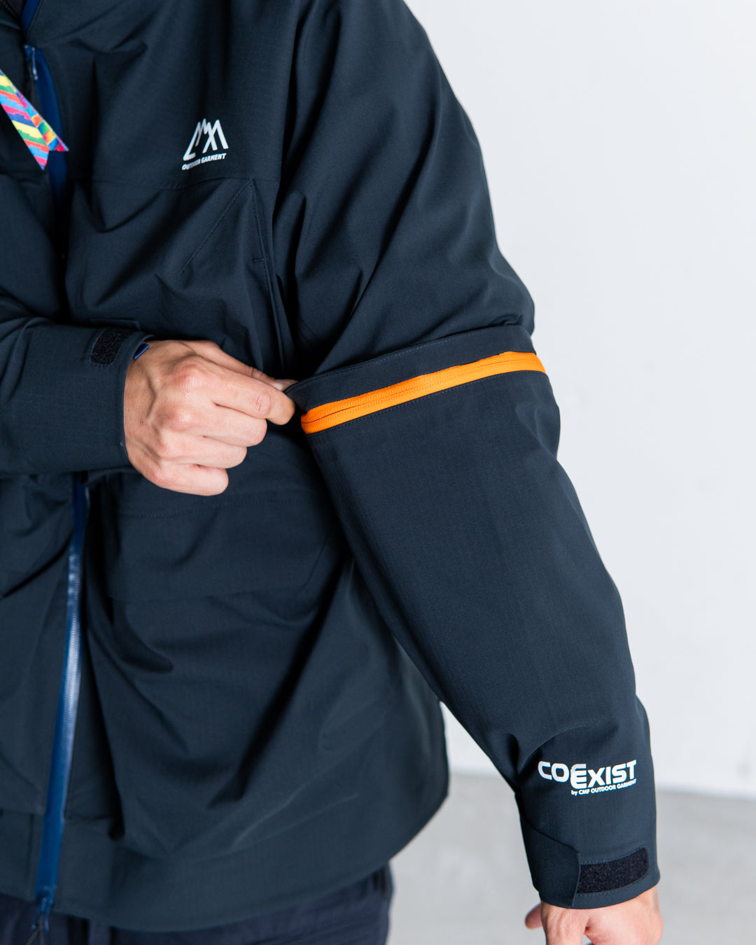 CMF OUTDOOR GARMENT GUIDE SHELL COEXIST