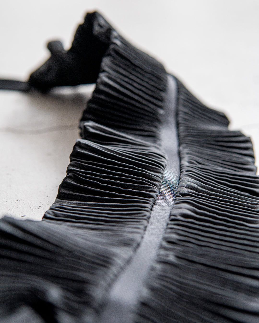 cote&ciel LUVE Pleated Black