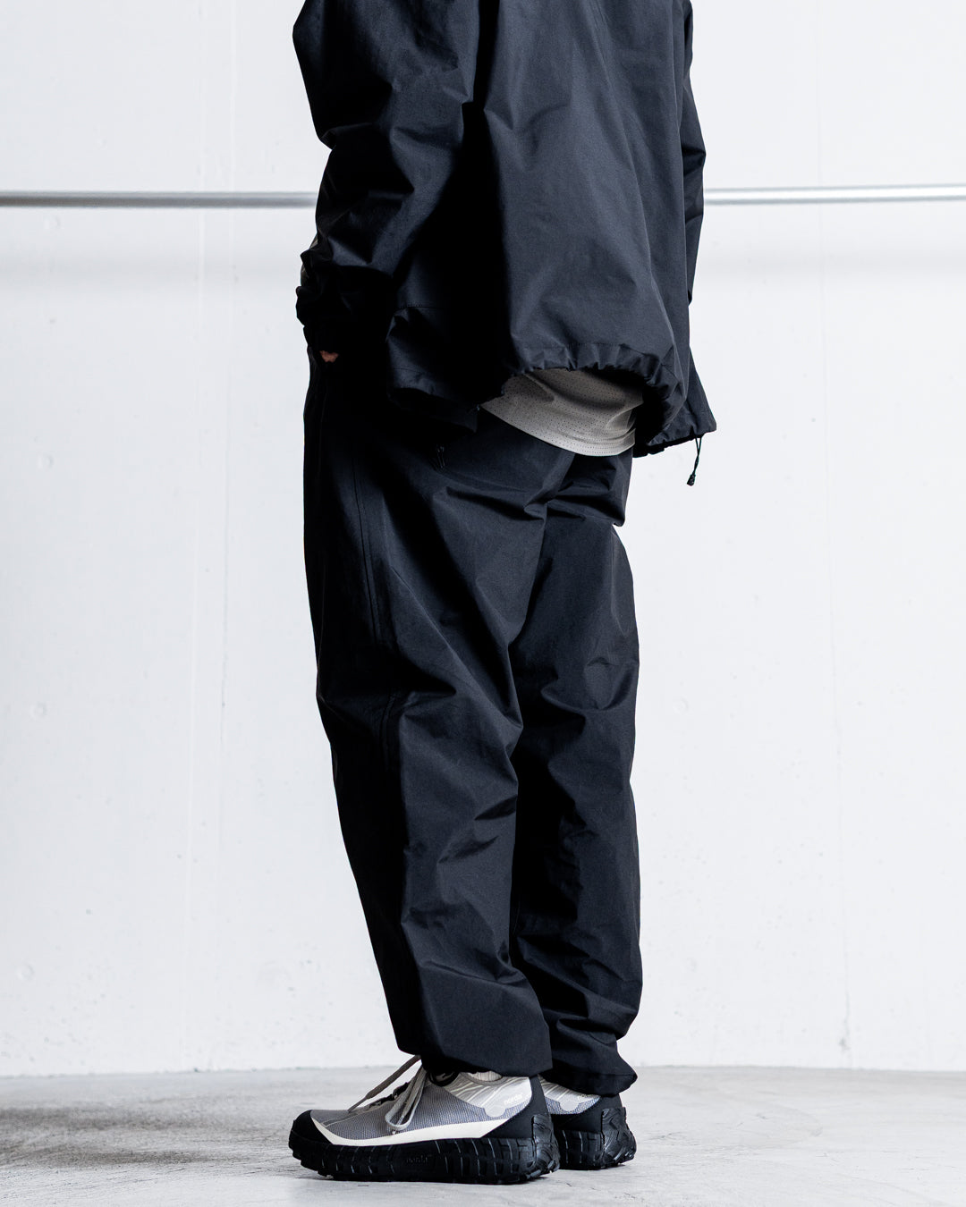 ES.1 Nylon Pants