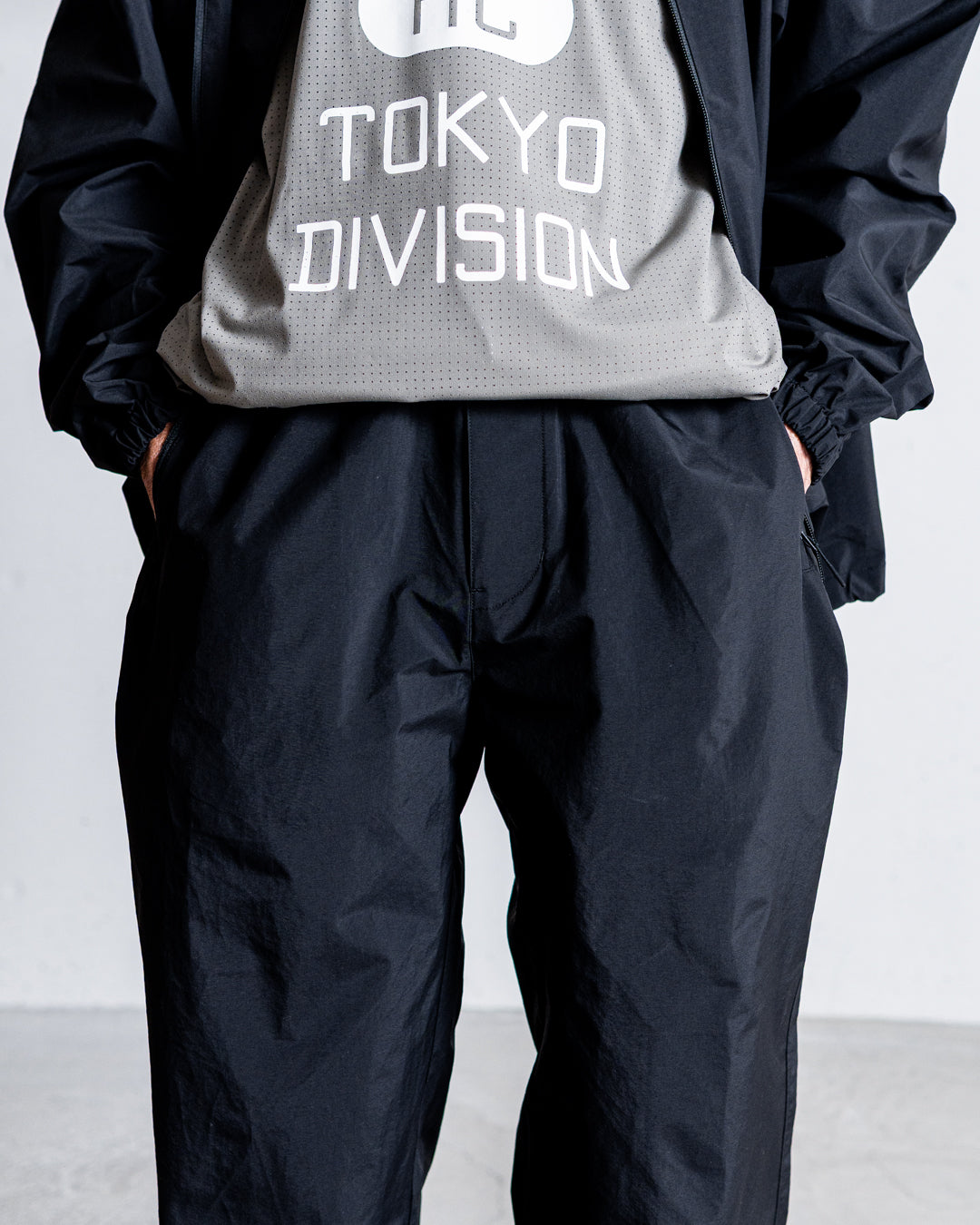 ES.1 Nylon Pants