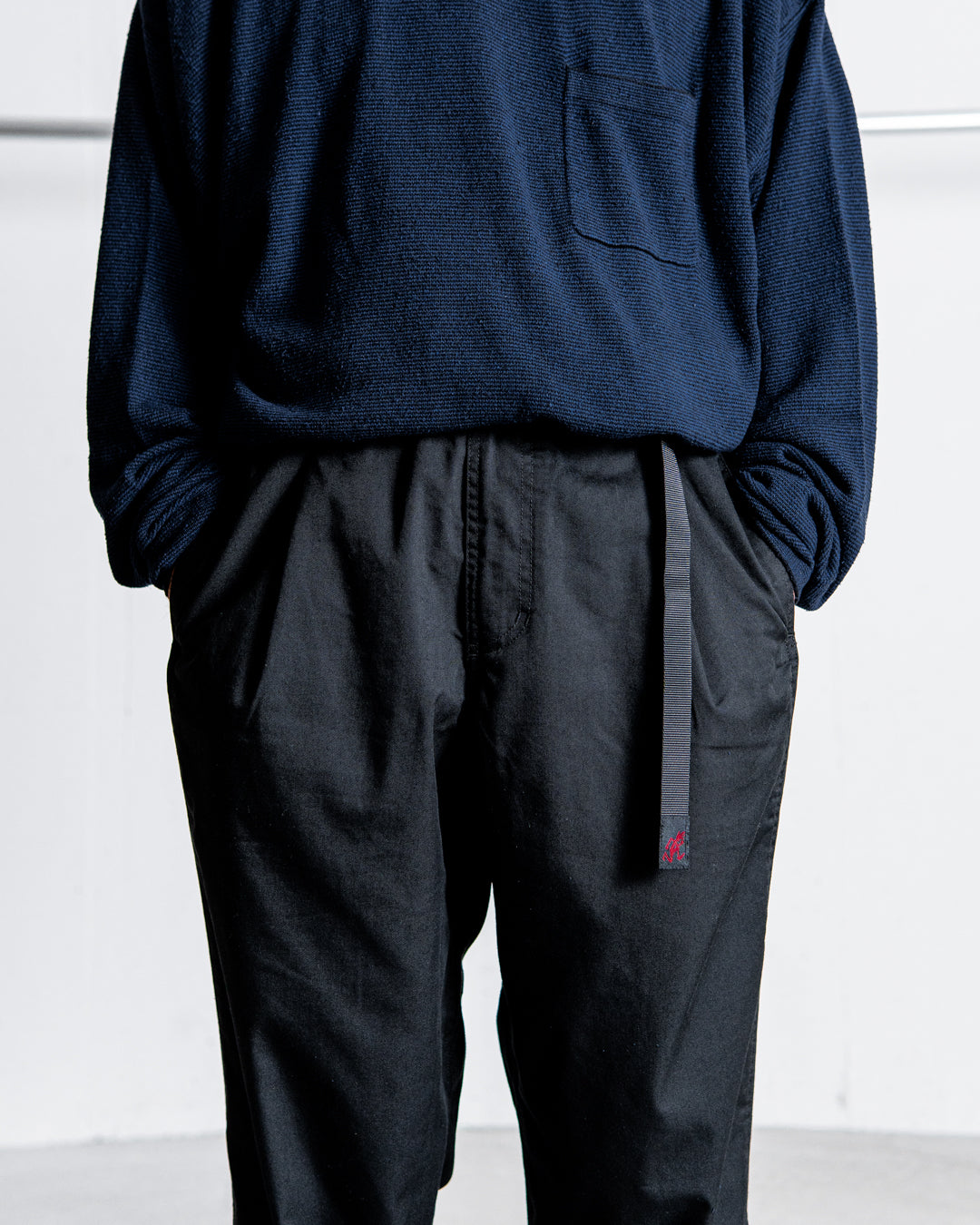 Gramicci TWILL TUCK TAPERD PANT